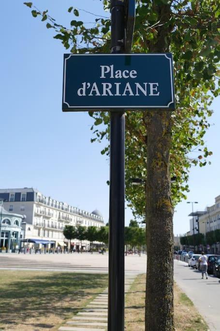 Disneyland Paris 70M² Face Parc, Place Ariane Serris Exterior foto