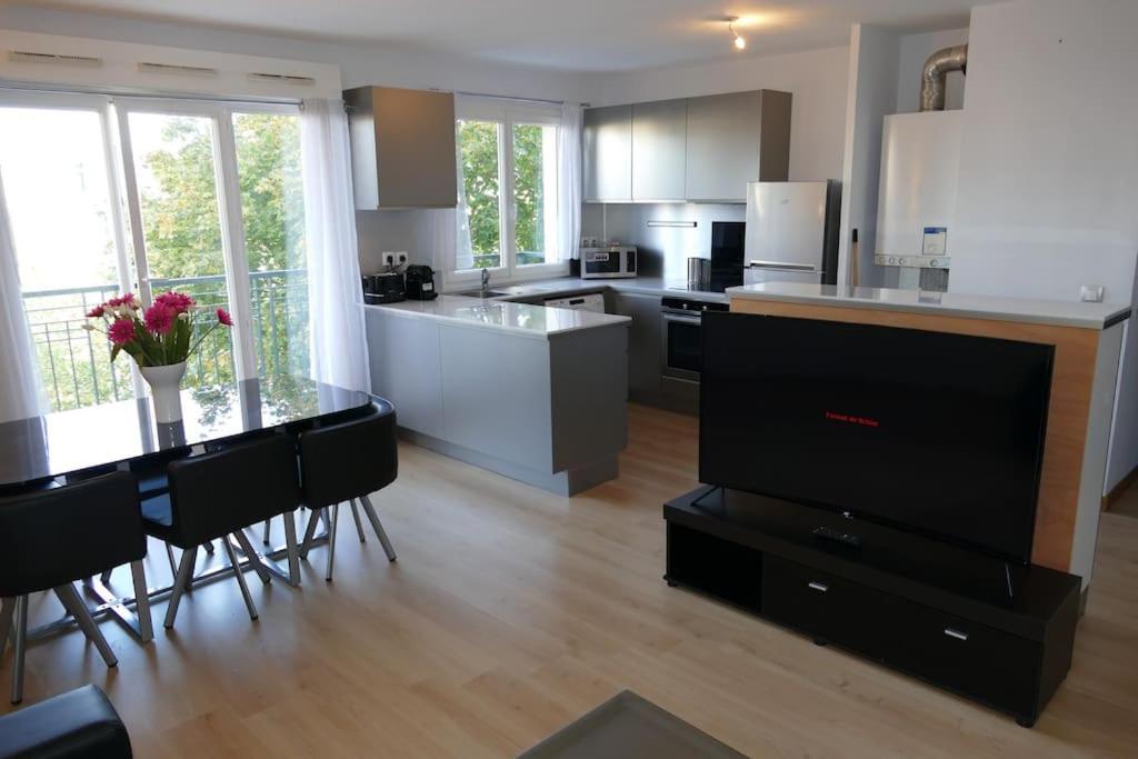 Disneyland Paris 70M² Face Parc, Place Ariane Serris Exterior foto