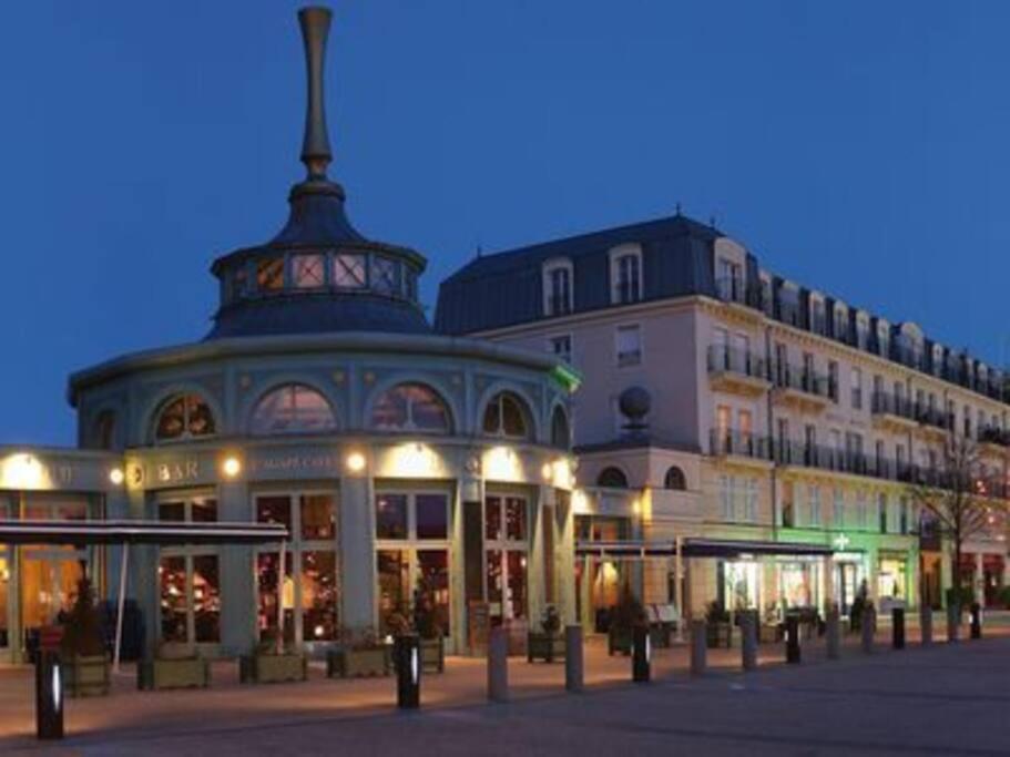 Disneyland Paris 70M² Face Parc, Place Ariane Serris Exterior foto